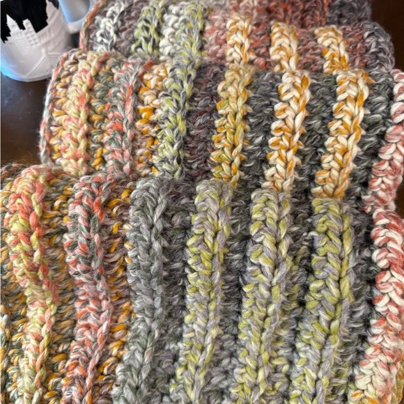 Chic Multicolor Crochet Scarf color Coney Island baby - Picture 3 of 4